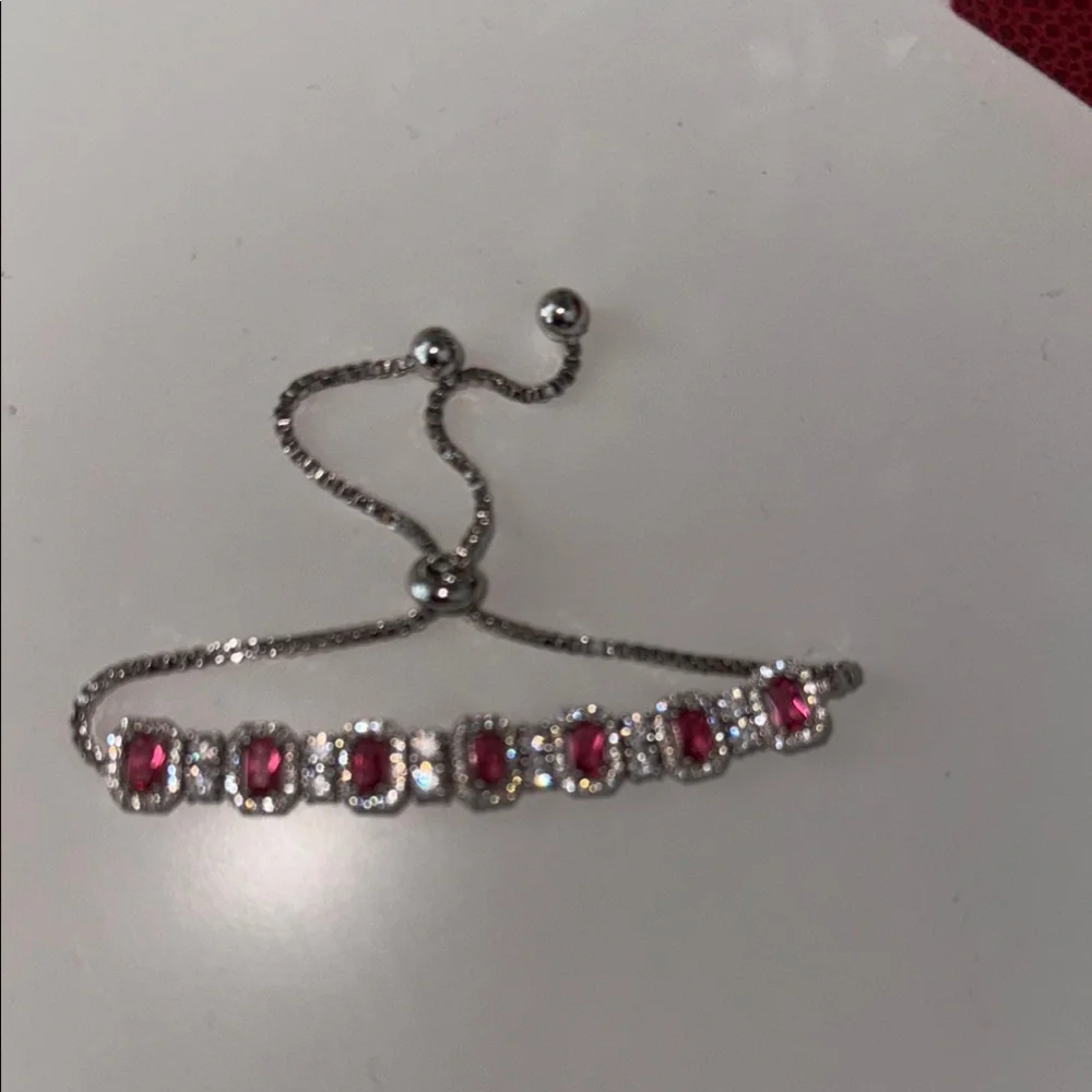 Elegant Silver and Pink Gemstone Bracelet - Picture 3 of 4